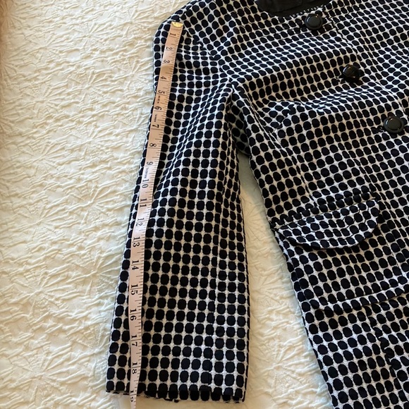 Fabulous black and white car coat/blazer. - Picture 16 of 16